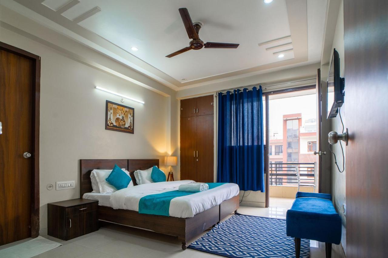 The Lodgers 2 Bhk Serviced Apartment Infront Of Artemis Hospital Гургаон Экстерьер фото