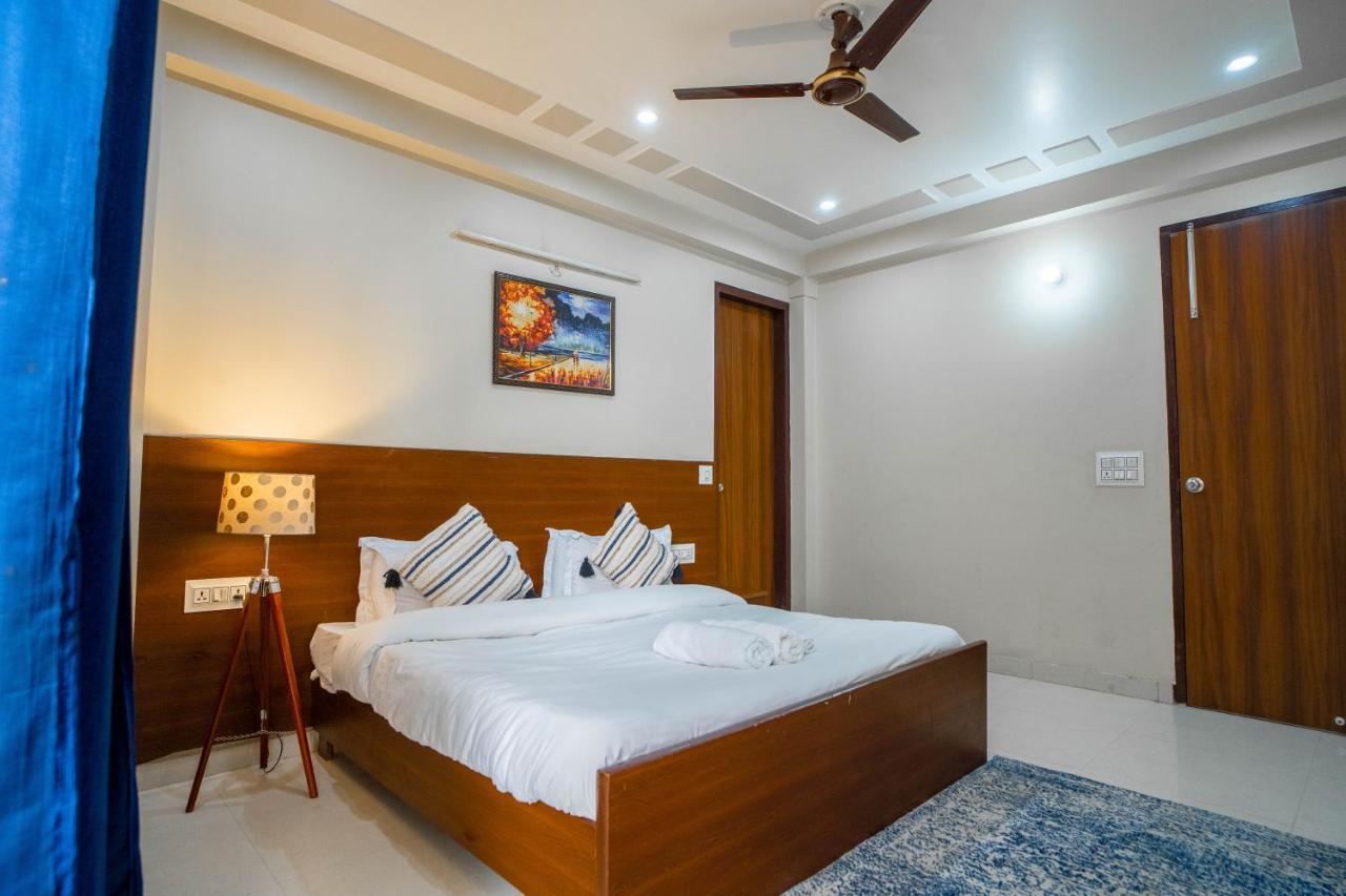 The Lodgers 2 Bhk Serviced Apartment Infront Of Artemis Hospital Гургаон Экстерьер фото