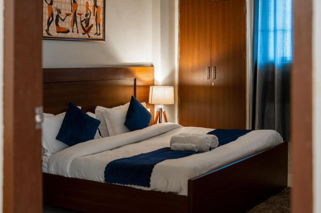 The Lodgers 2 Bhk Serviced Apartment Infront Of Artemis Hospital Гургаон Экстерьер фото