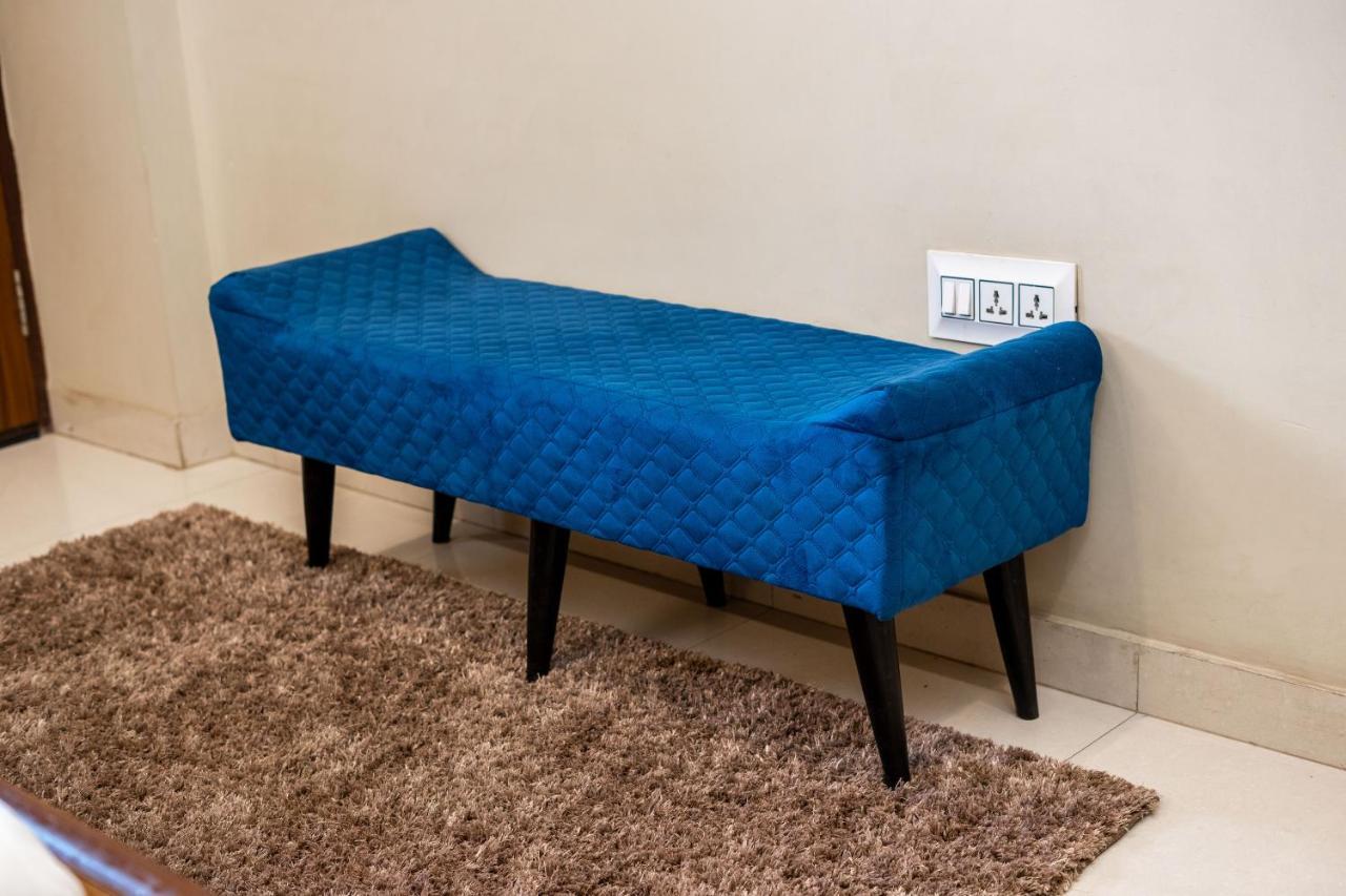 The Lodgers 2 Bhk Serviced Apartment Infront Of Artemis Hospital Гургаон Экстерьер фото